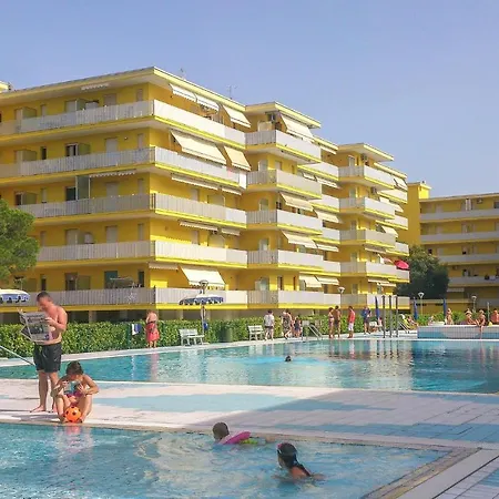 Apartamento Beautiful In Bibione